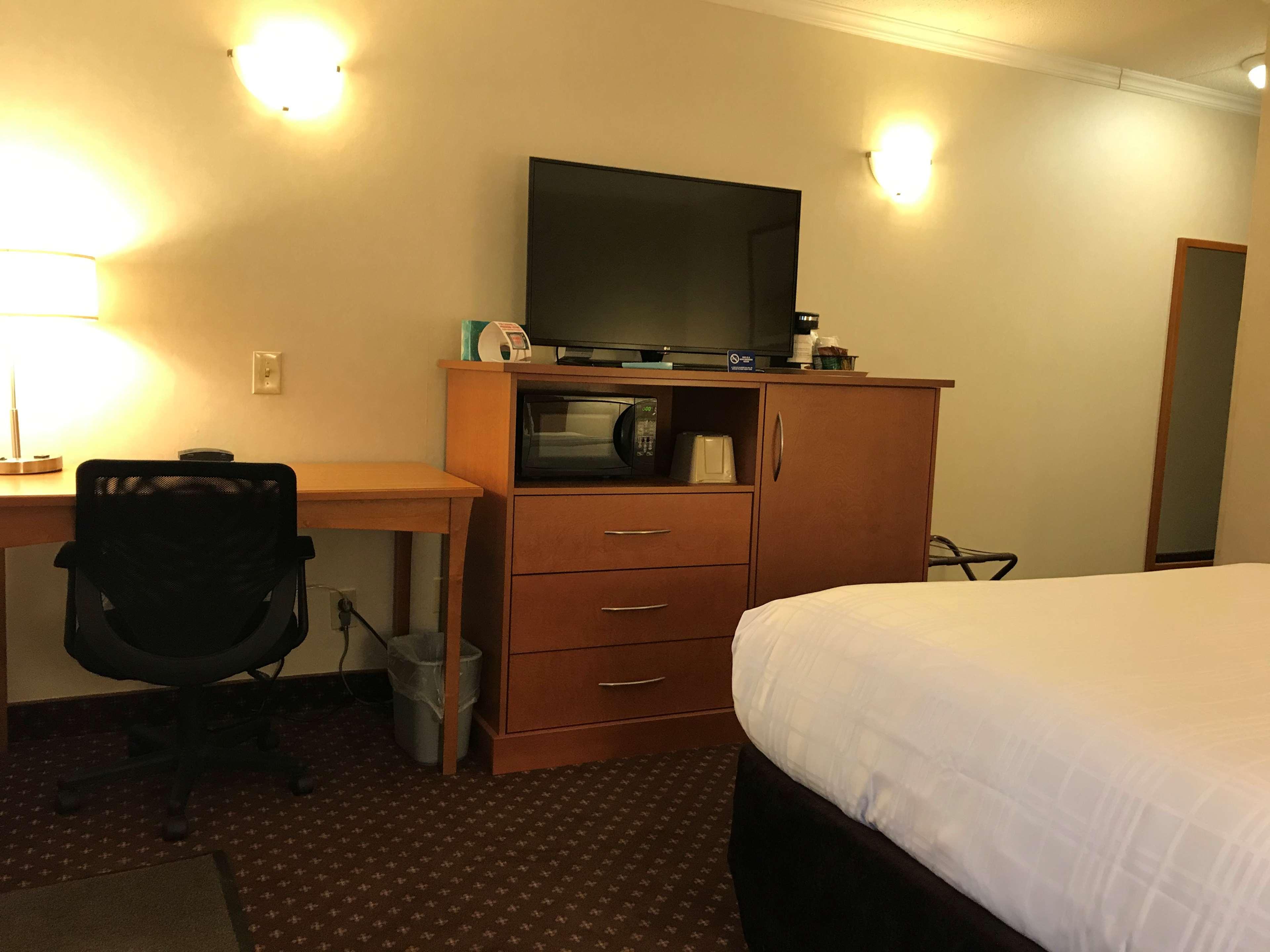เบสต์ เวสเทิร์น ธันเดอร์ เบย์ ครอสโรด Hotel ธันเดอร์เบย์ ภายนอก รูปภาพ
