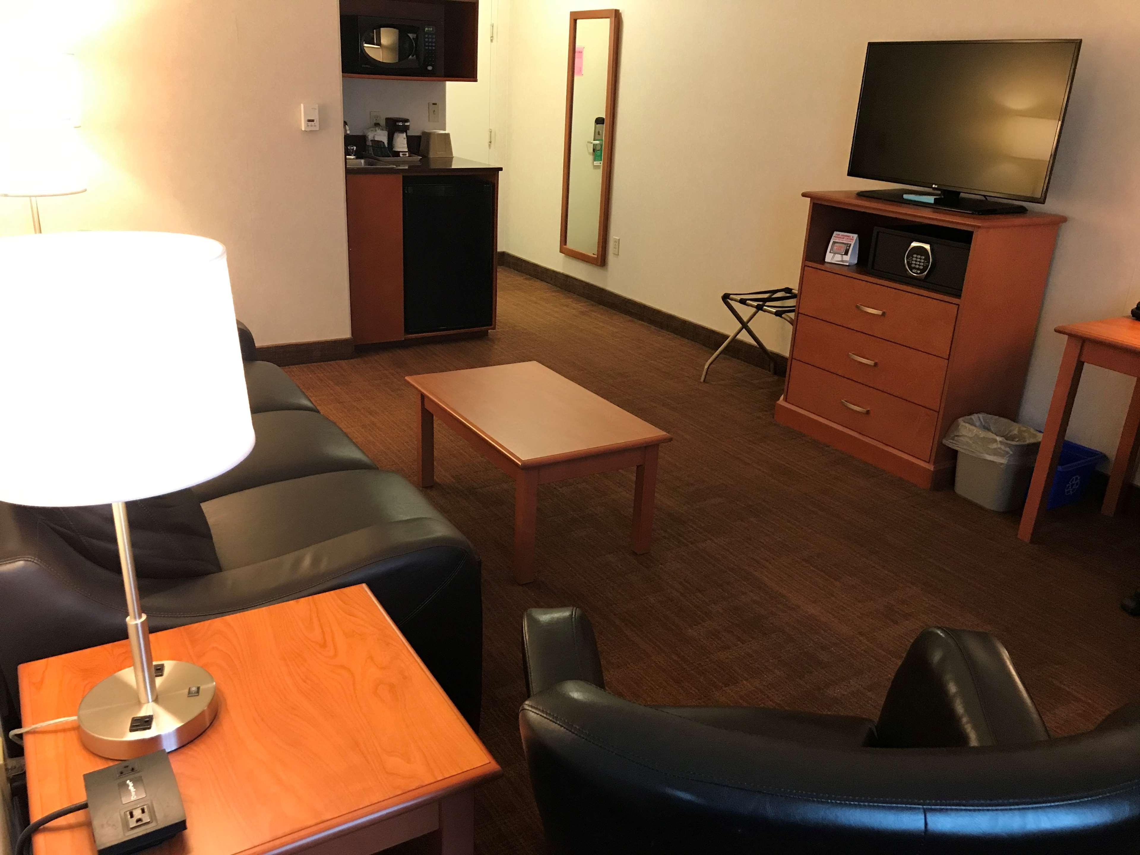 เบสต์ เวสเทิร์น ธันเดอร์ เบย์ ครอสโรด Hotel ธันเดอร์เบย์ ภายนอก รูปภาพ