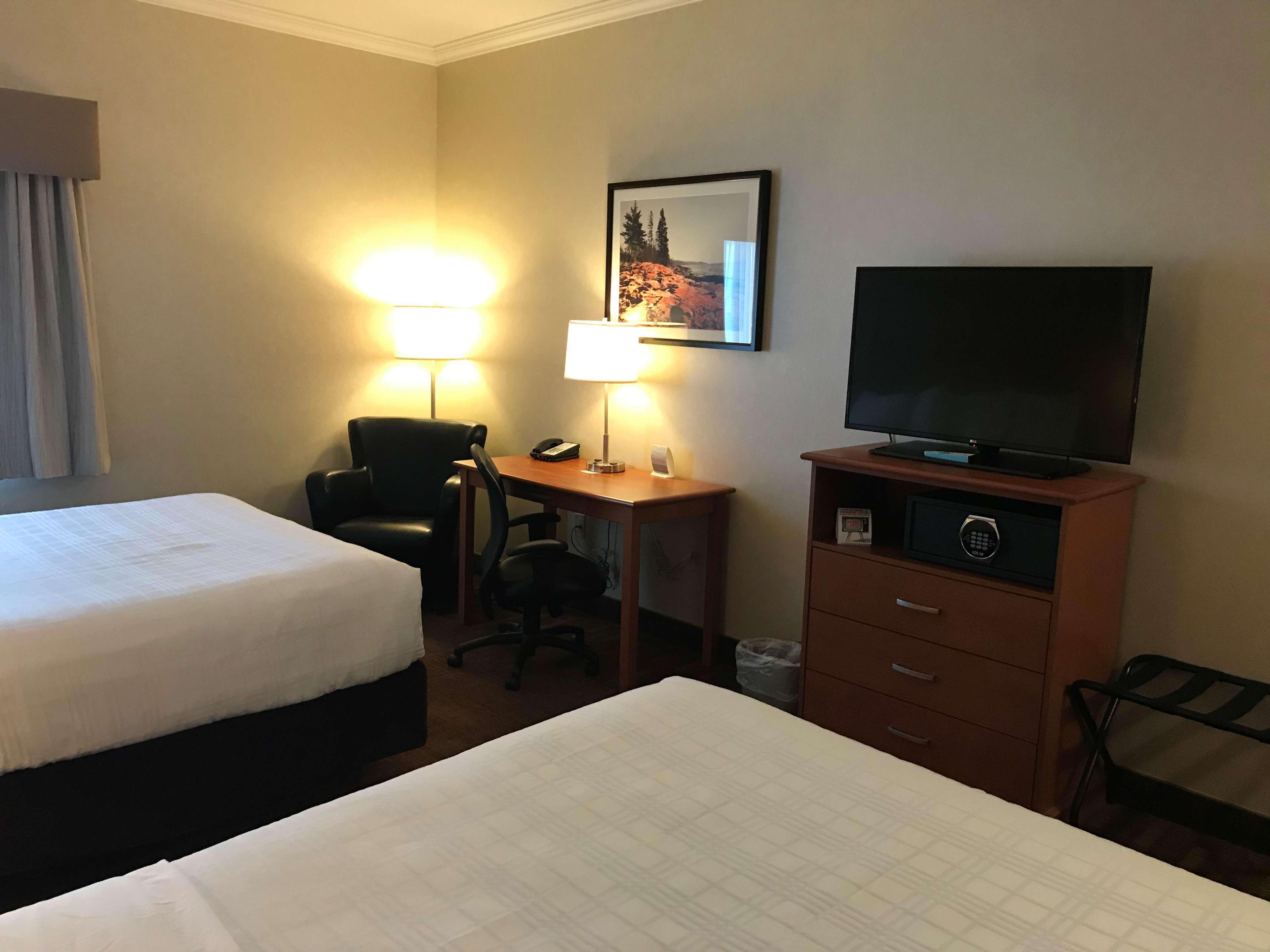 เบสต์ เวสเทิร์น ธันเดอร์ เบย์ ครอสโรด Hotel ธันเดอร์เบย์ ภายนอก รูปภาพ